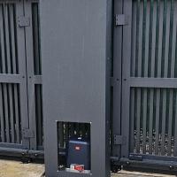 Systeme de guidage tole avec socle moteur